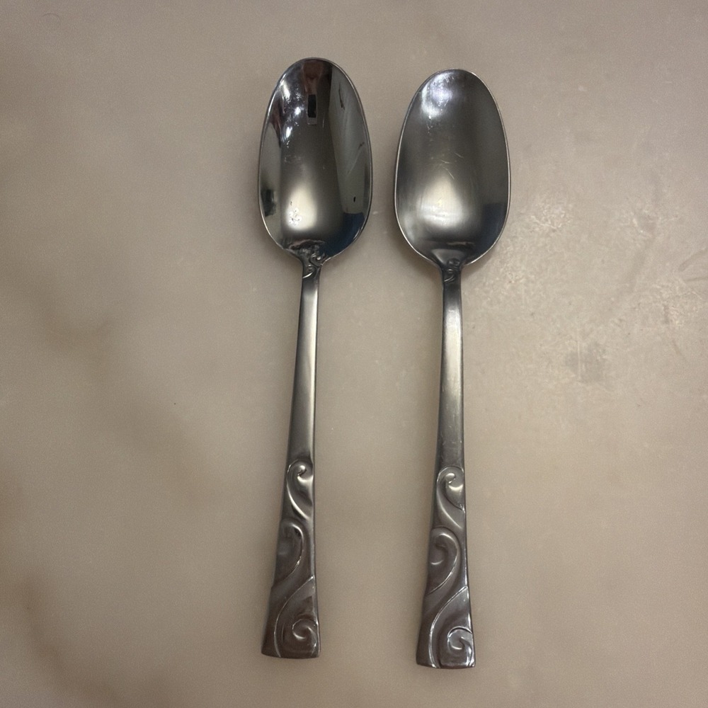 Set of 2 Oneida Stanhope Stainless Tablespoon/Soup Spoons Flatware Discontinued